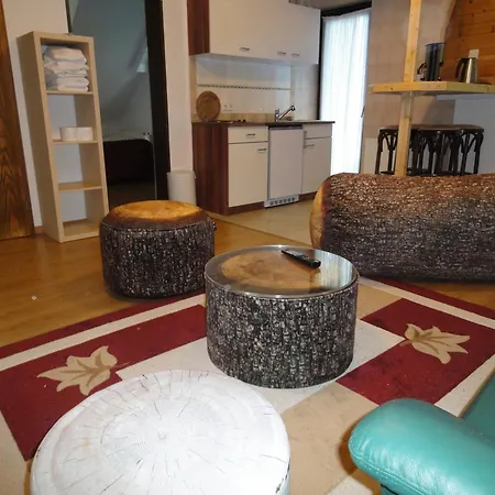 Otel Belvilla Heiderhof In Rheinischen Westerwald Obersteinebach