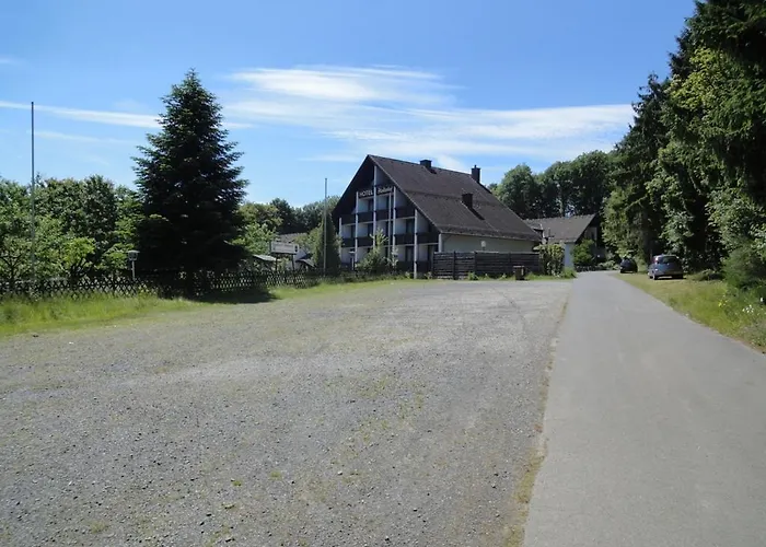 Otel Belvilla Heiderhof In Rheinischen Westerwald Obersteinebach